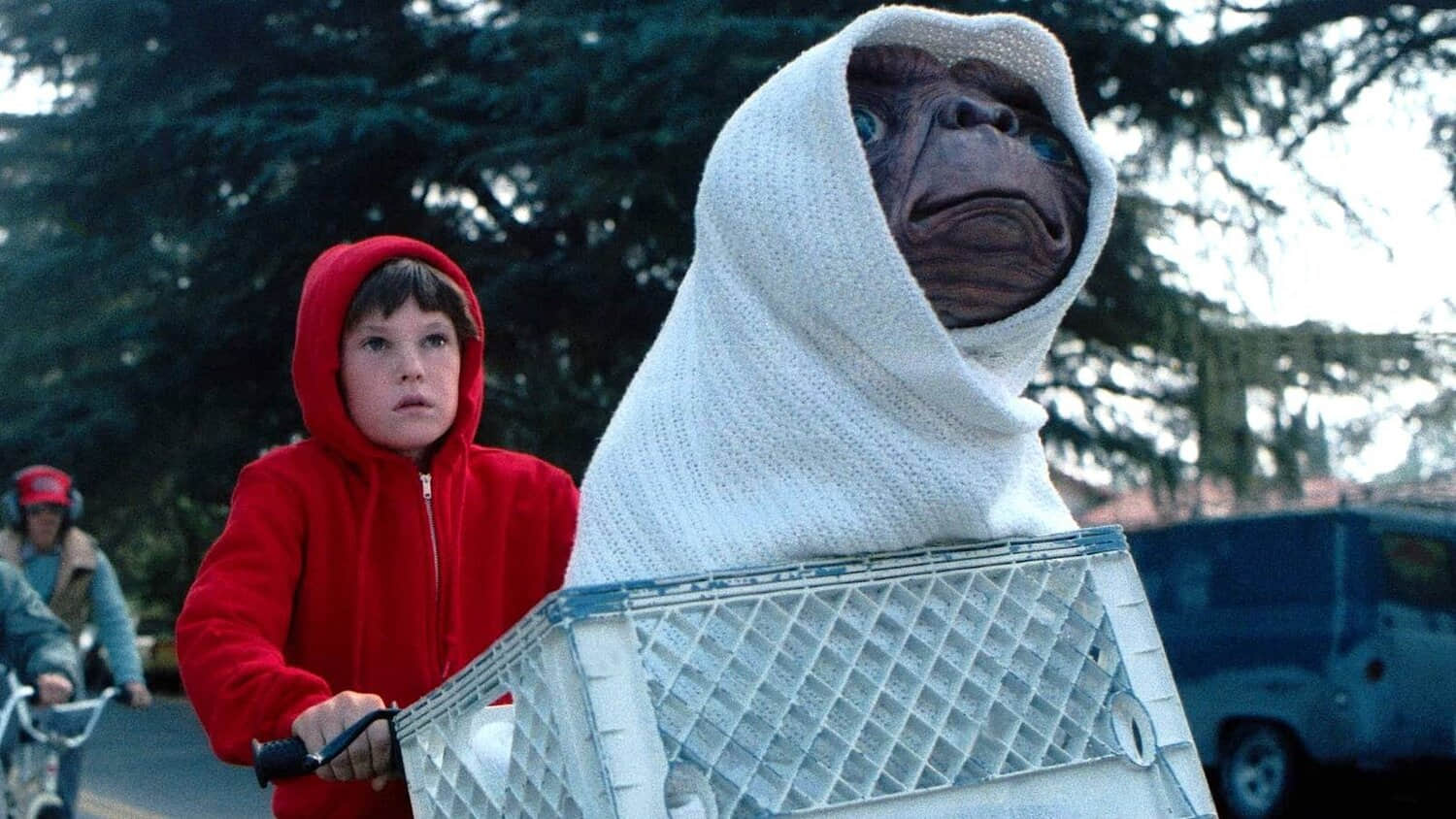 henry-thomas-in-e-t-the-extra-terrestrial.jpeg