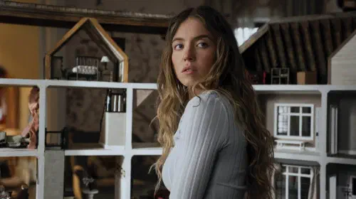 assets/sydney-sweeney-in-the-housemaid.jpeg