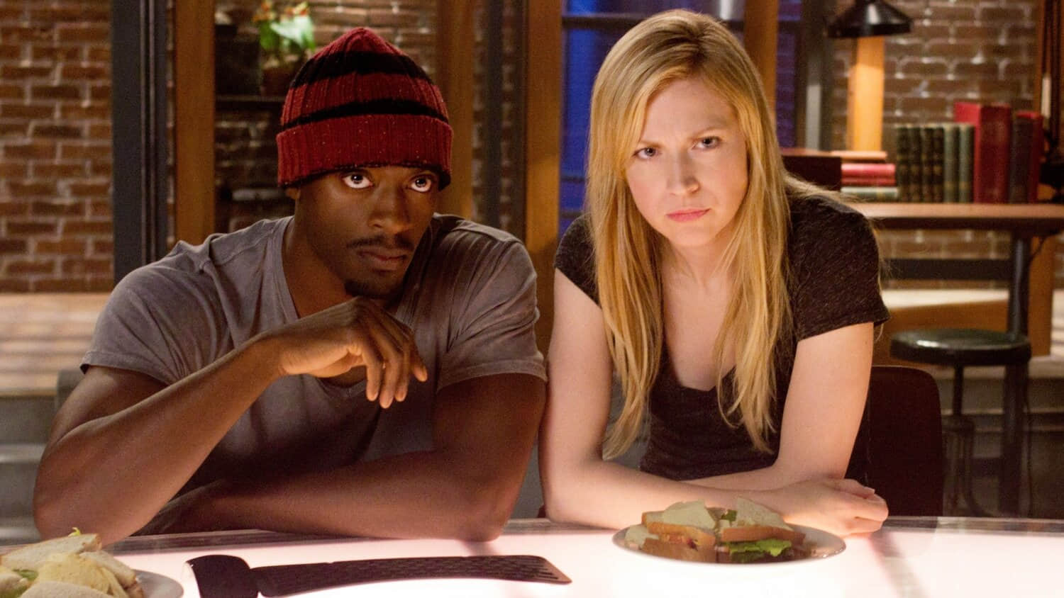 aldis-hodge-and-beth-riesgraf-in-leverage.jpeg