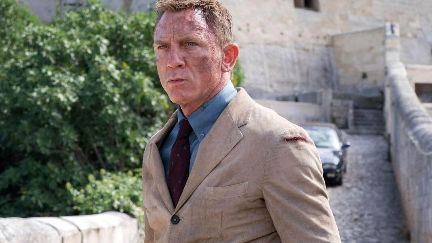 daniel-craig-s-james-bond-in-europe.jpeg