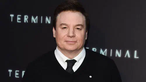 assets/mike-myers-posing-for-a-photo-on-the-terminal-red-carpet.jpeg