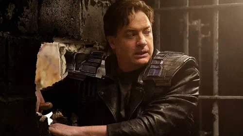 assets/brendan-fraser-doom-patrol.jpeg
