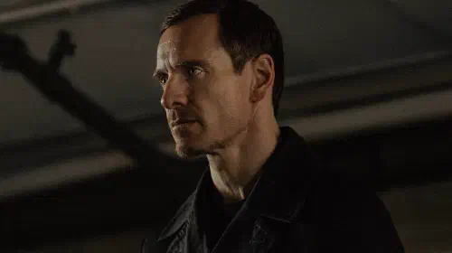 assets/michael-fassbender-as-martian-in-the-agency.jpeg