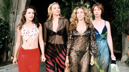 assets/charlotte-samantha-carrie-and-miranda-in-sex-and-the-city-wearing-beachwear.jpeg