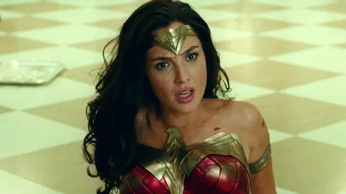assets/gal-gadot-on-the-ground-in-wonder-woman-1984.jpeg