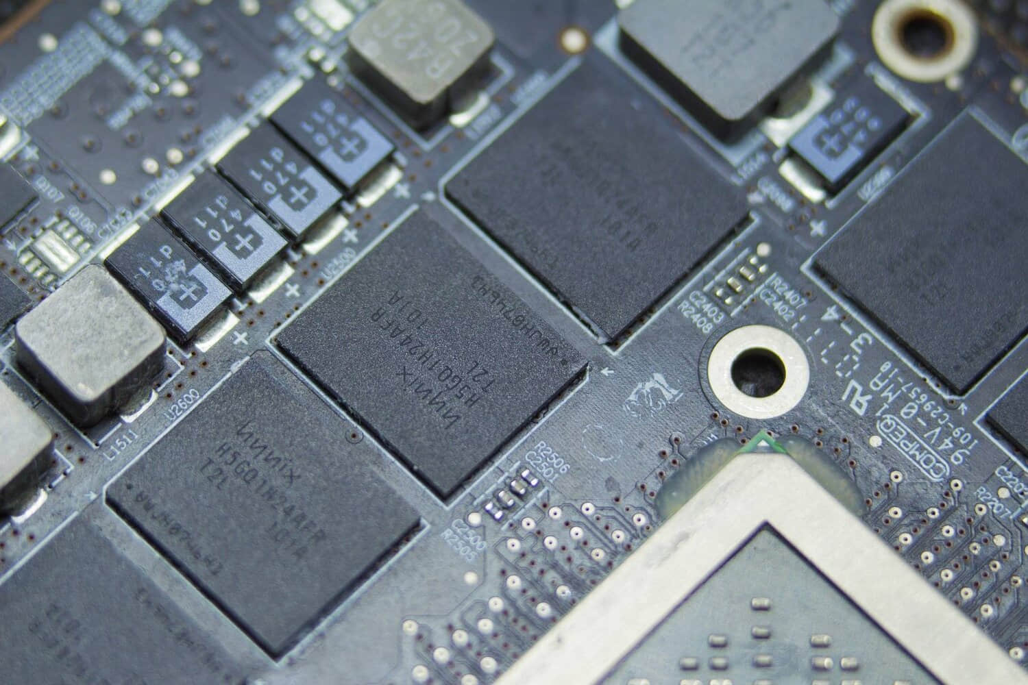 Smartphone-DRAM.jpeg