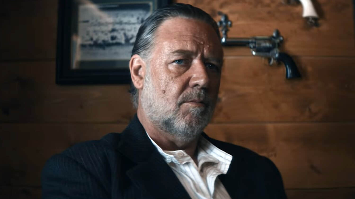 russell-crowe-in-the-weight.jpeg