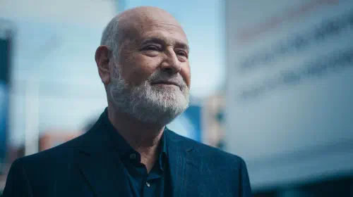 assets/bear-restaurant-finale-tribute-to-rob-reiner-is-stunning.jpeg