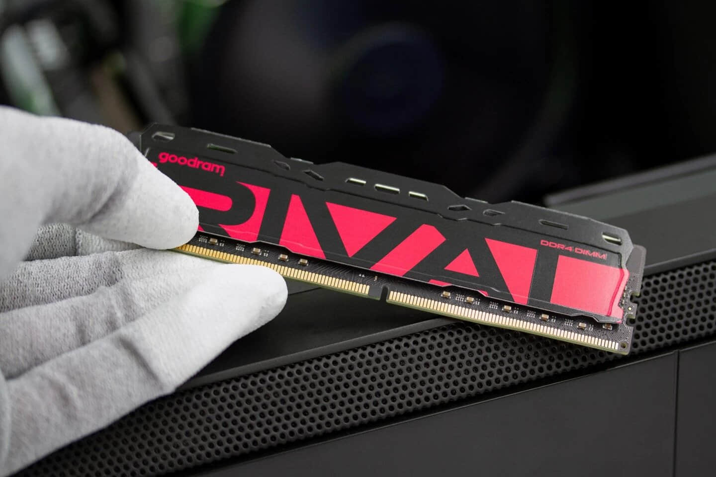 Goodram-Rival-4-GB-DDR4.jpeg