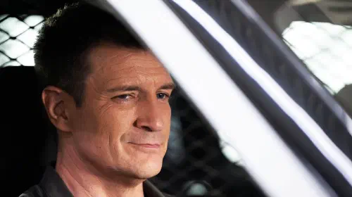 assets/nathan-fillion-as-john-nolan-in-the-rookie-season-7-episode-2.jpeg