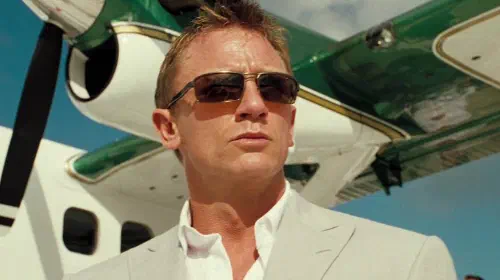 assets/daniel-craig-in-casino-royale-1.jpeg