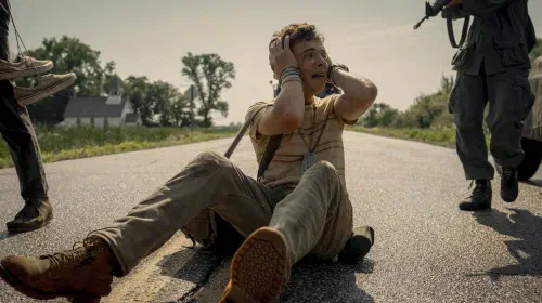 assets/the-long-walk-movie-official-still-curly.jpeg