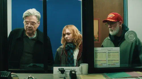 assets/jimmy-cheese-and-computer-in-the-bear-season-5.jpeg