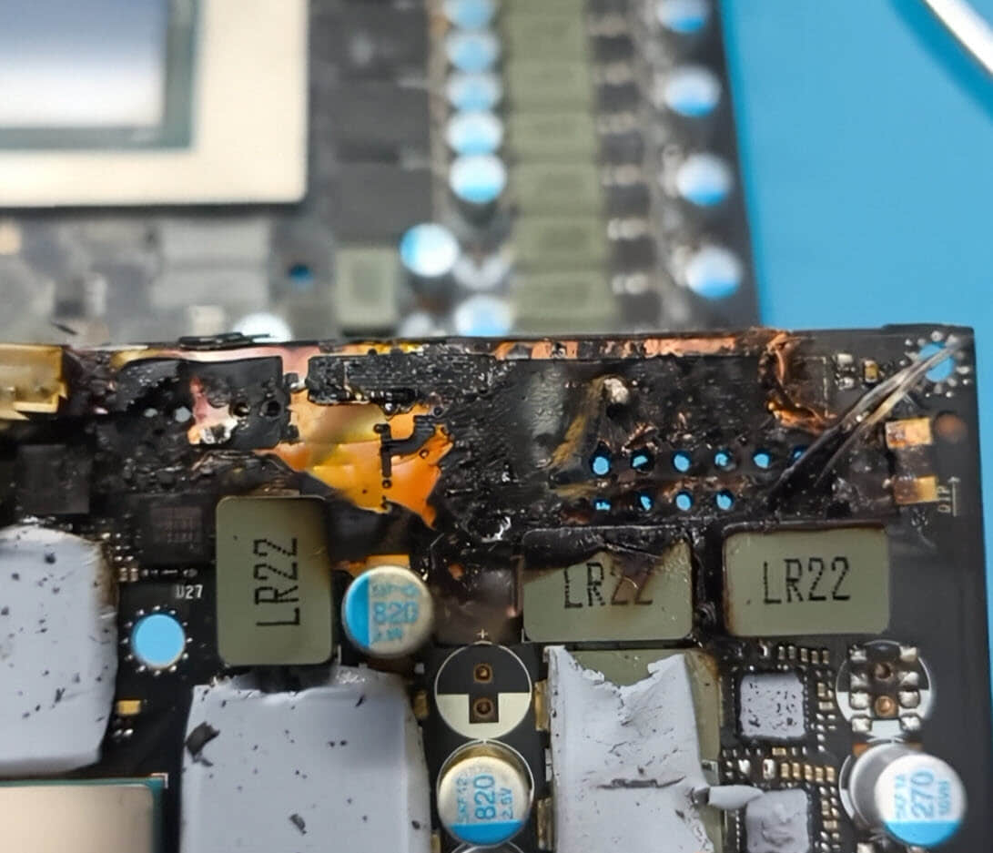 rtx-5090-16-pin-connector-explodes-damaging-gpu-and-vram.jpeg
