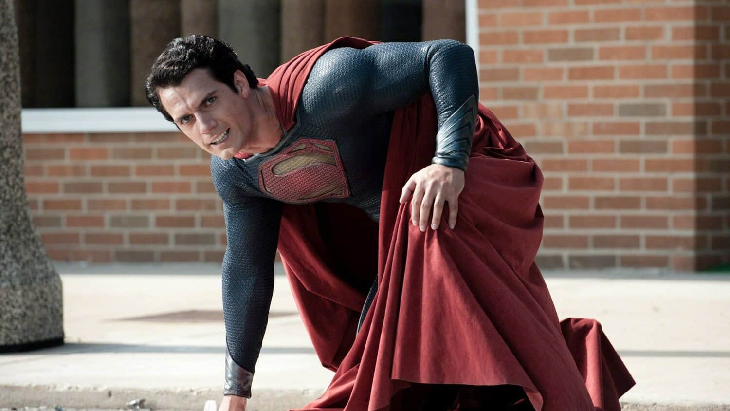 henry-cavill-as-superman-on-his-knees-in-man-of-steel.jpeg