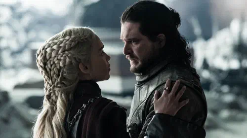 assets/daenerys-and-jon-snow-in-season-8-of-game-of-thrones-promotional-still.jpeg
