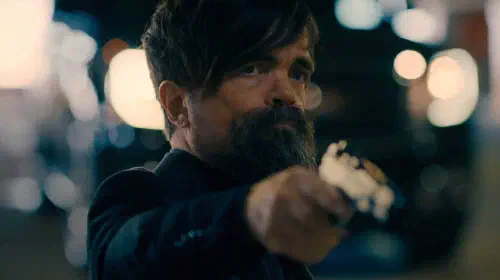 assets/peter-dinklage-i-care-a-lot-1.jpeg