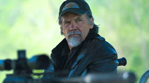 assets/josh-brolin-in-the-dog-stars-3.jpeg