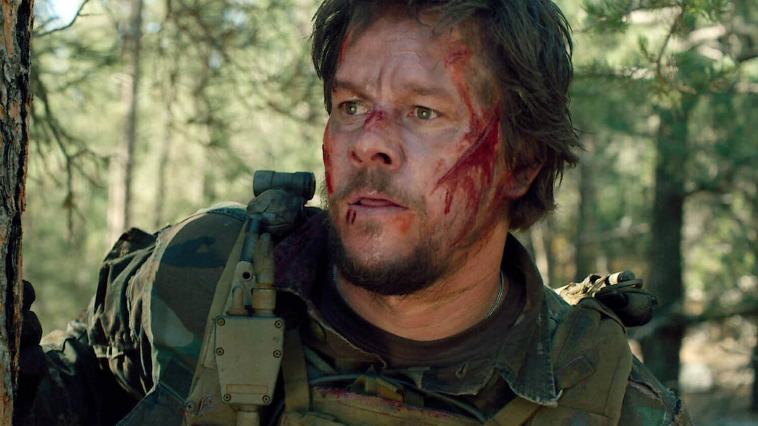 mark-wahlberg-with-a-huge-scar-on-his-face-in-lone-survivor.jpeg