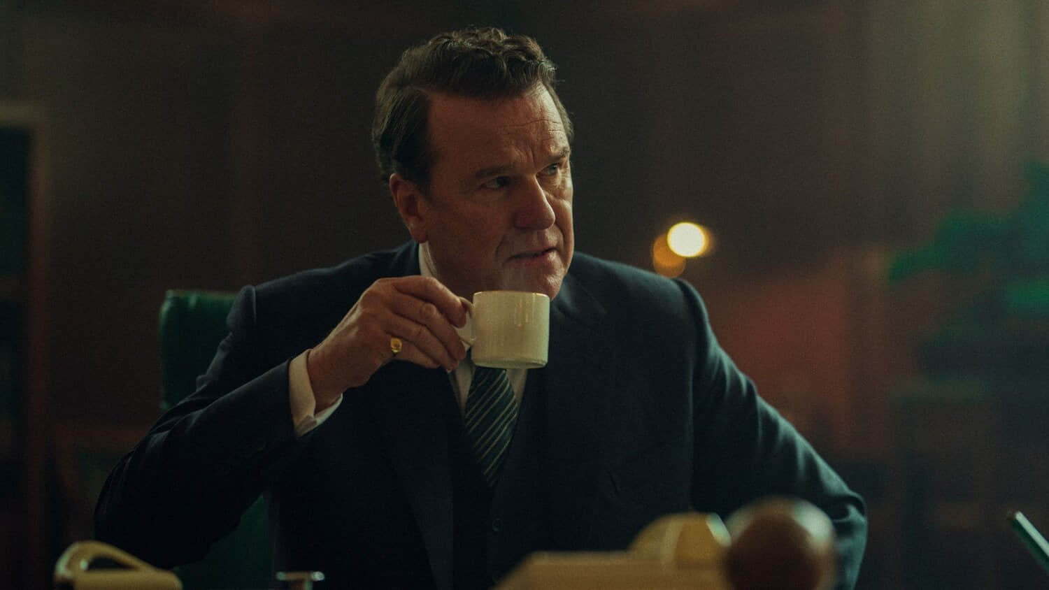 netflix-97-approval-new-film-guy-ritchie-meets-martin-scorsese.jpeg
