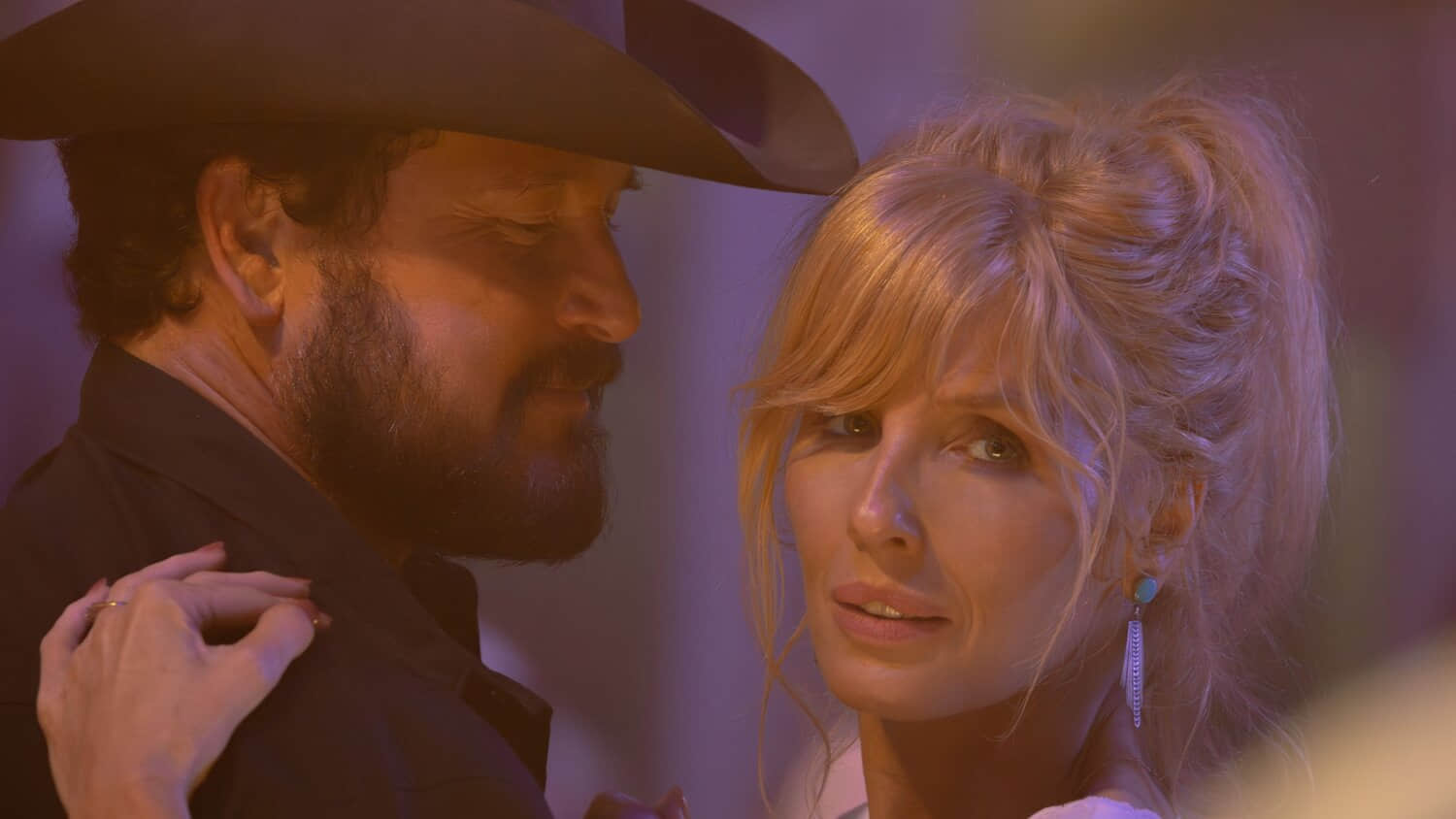 taylor-sheridan-cancels-beth-and-rip-yellowstone-plot.jpeg