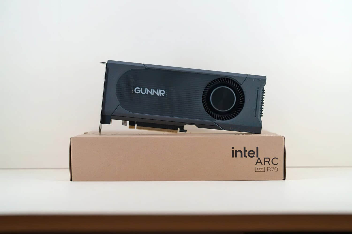 intel-arc-pro-b70-beats-nvidia-rtx-5090d-in-deepseek-r1-test.jpeg