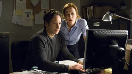 assets/mulder-and-scully-in-the-x-files-i-want-to-believe.jpeg