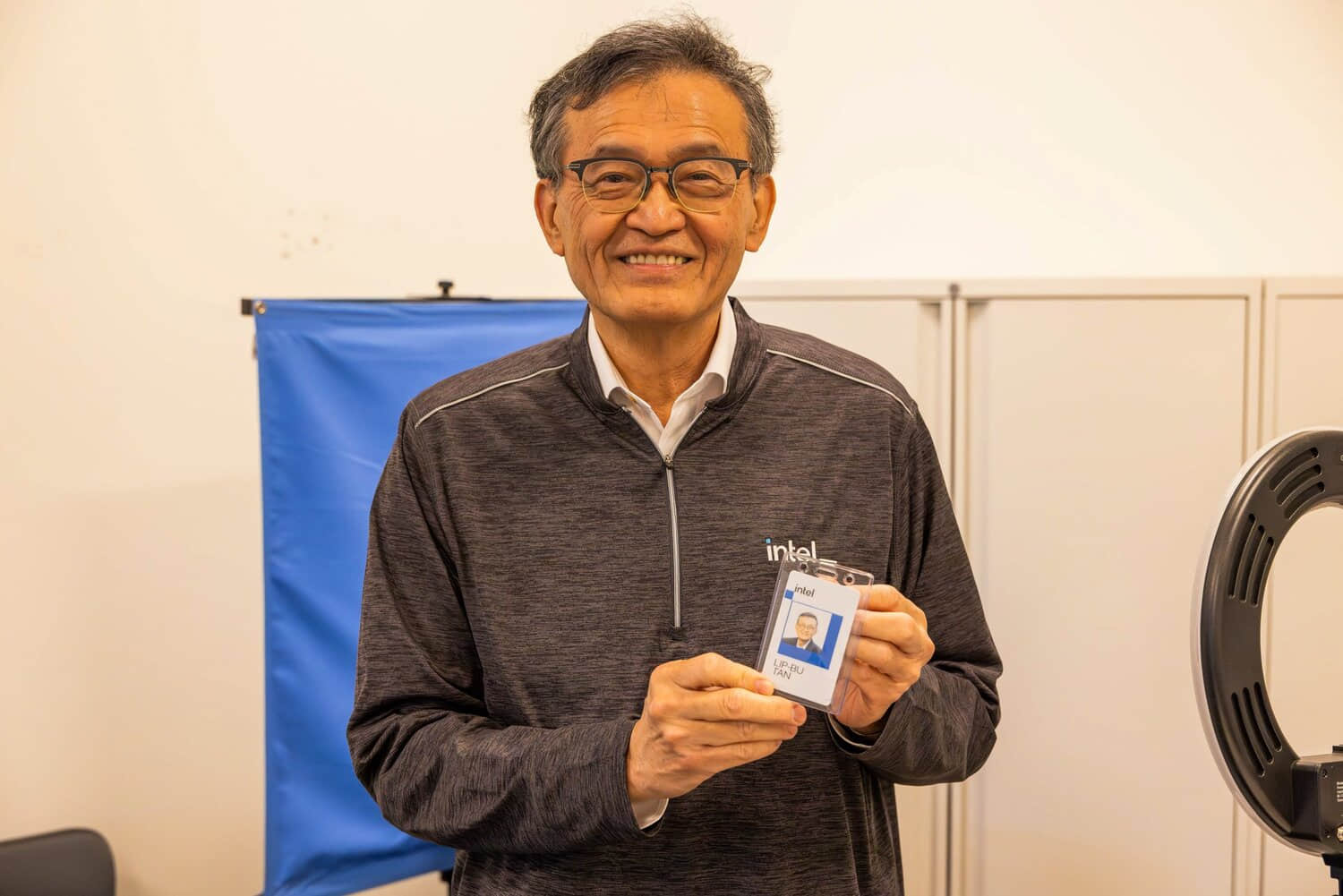 Intel-CEO-Tan-Day1-1-scaled.jpeg