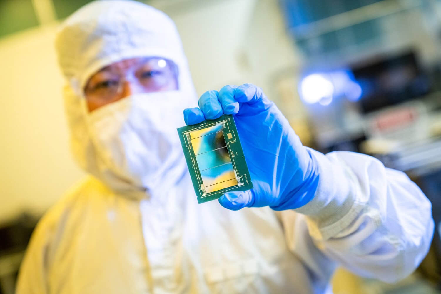 Intel-AZ-packaging-8-scaled.jpeg