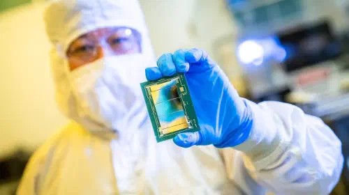 assets/Intel-AZ-packaging-8-scaled.jpeg