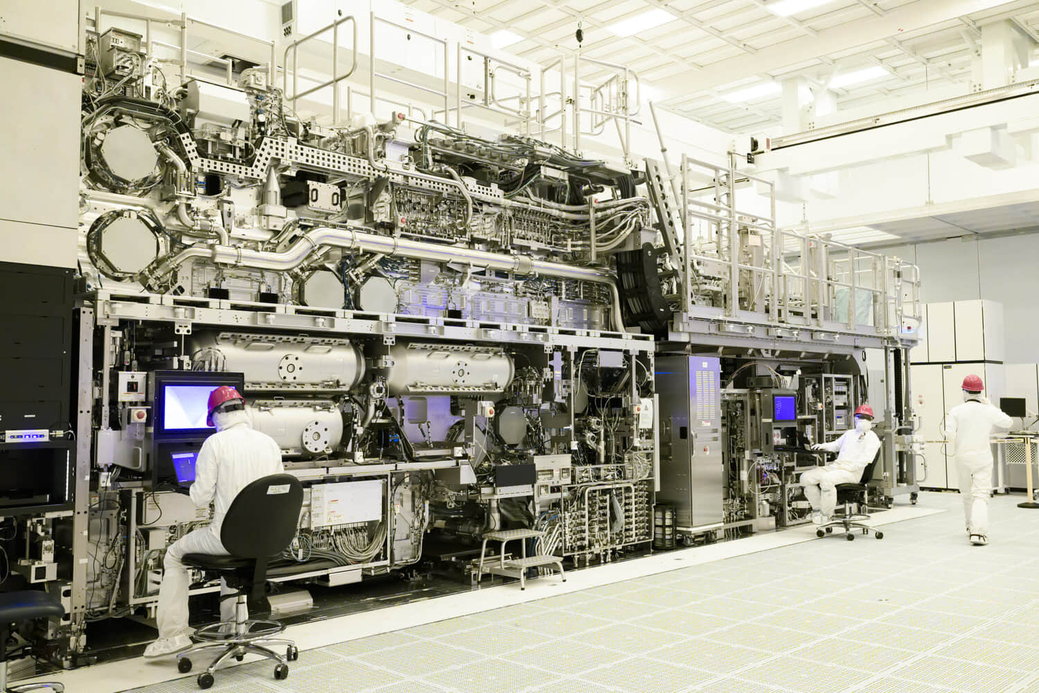 Intel-ASML-High-NA-EUV.jpeg