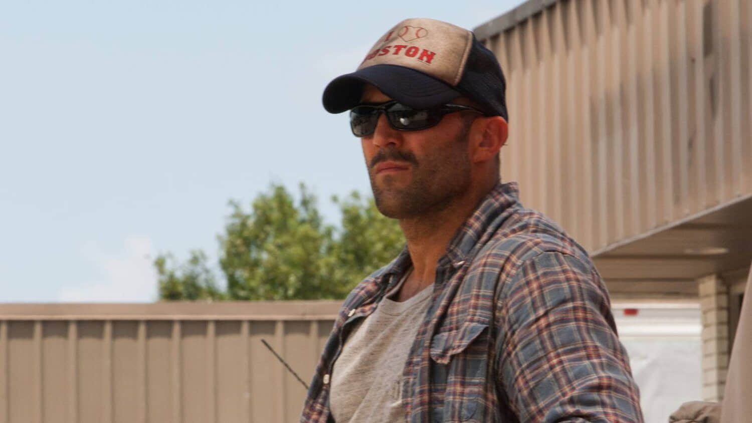 jason-statham-parker-action-thriller-streamer-free-tubi-august-2026-1.jpeg