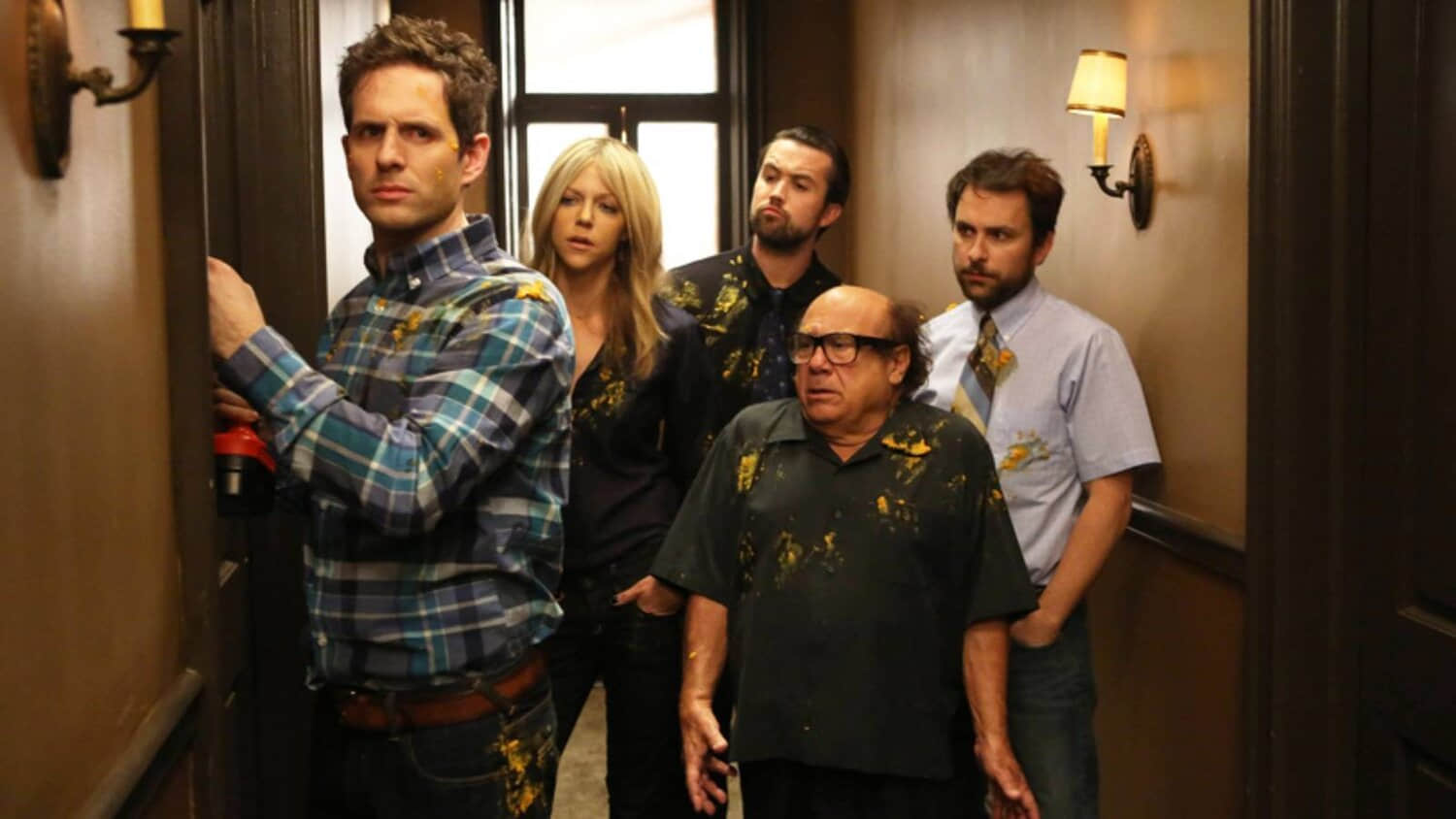 the-gang-on-thanksgiving-in-it-s-always-sunny-in-philadelphia.jpeg