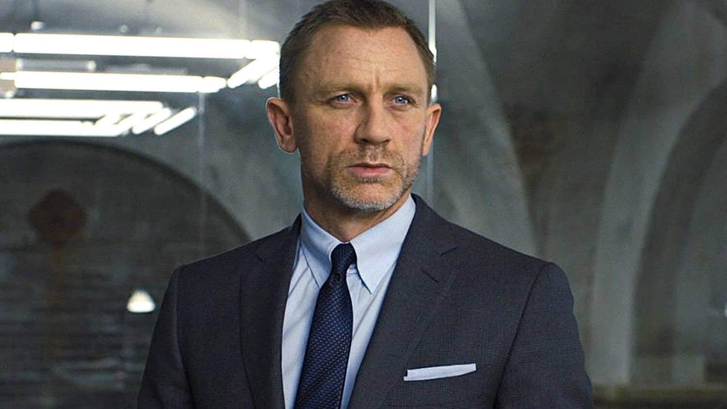 skyfall-glen-urquhart-suit-5.jpeg