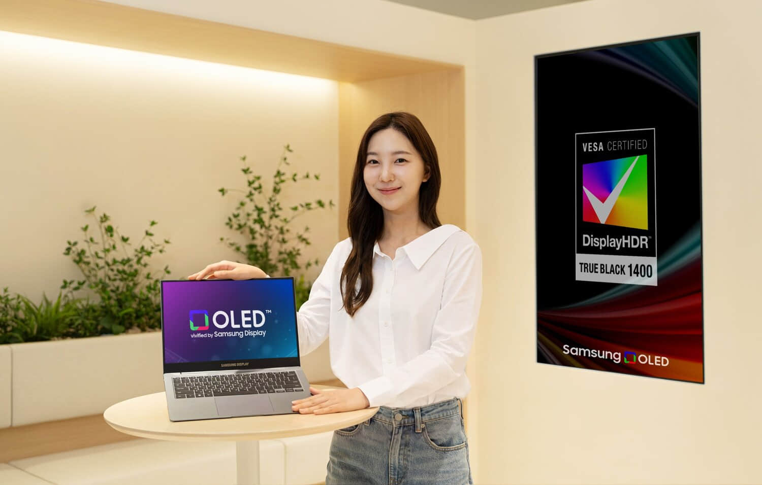 Samsung-Tandem-OLED-scaled.jpeg