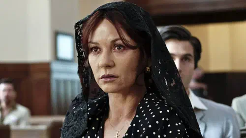 assets/catherine-zeta-jones-in-cocaine-godmother.jpeg