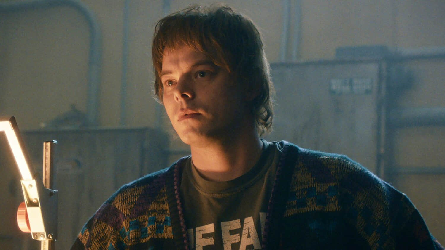 charlie-heaton-as-jonathan-in-an-episode-of-stranger-things-season-5.jpeg