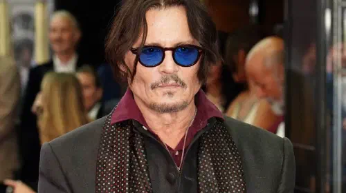 assets/johnny-depp-on-the-red-carpet.jpeg