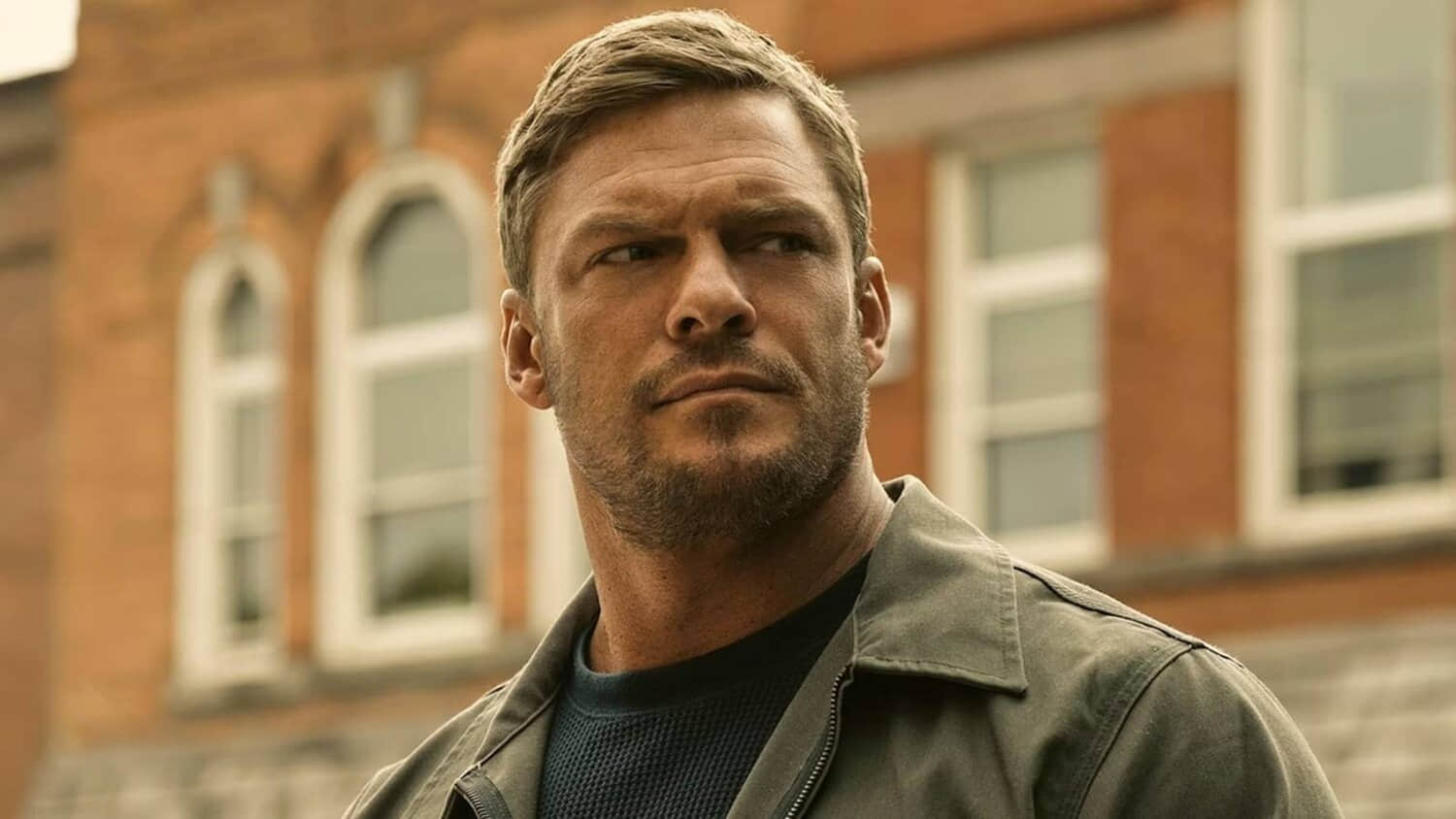 reacher-alan-ritchson.jpeg