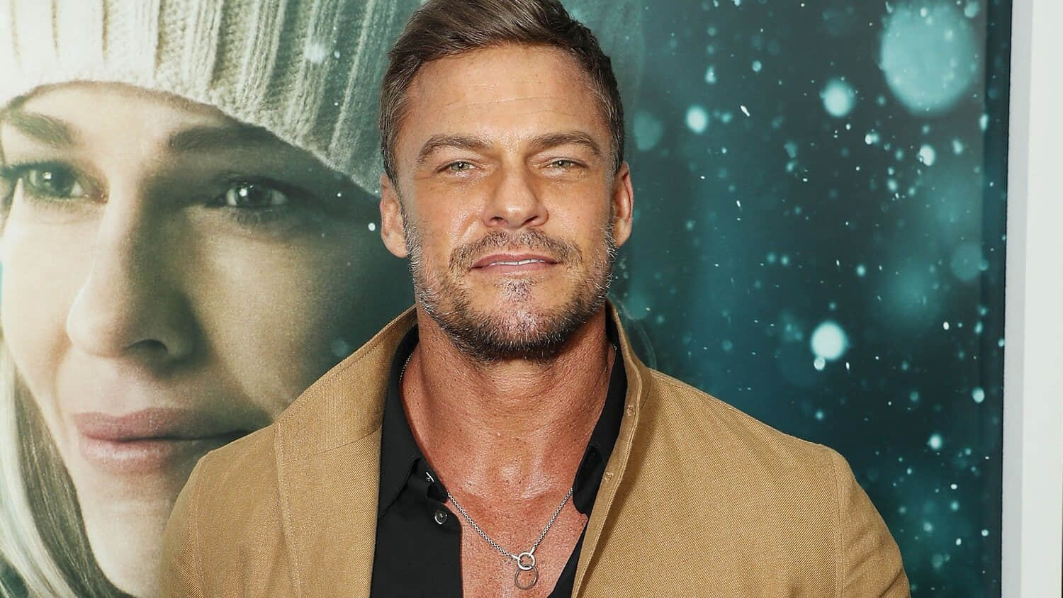 alan-ritchson-at-a-red-carpet-premiere-for-ordinary-angels.jpeg