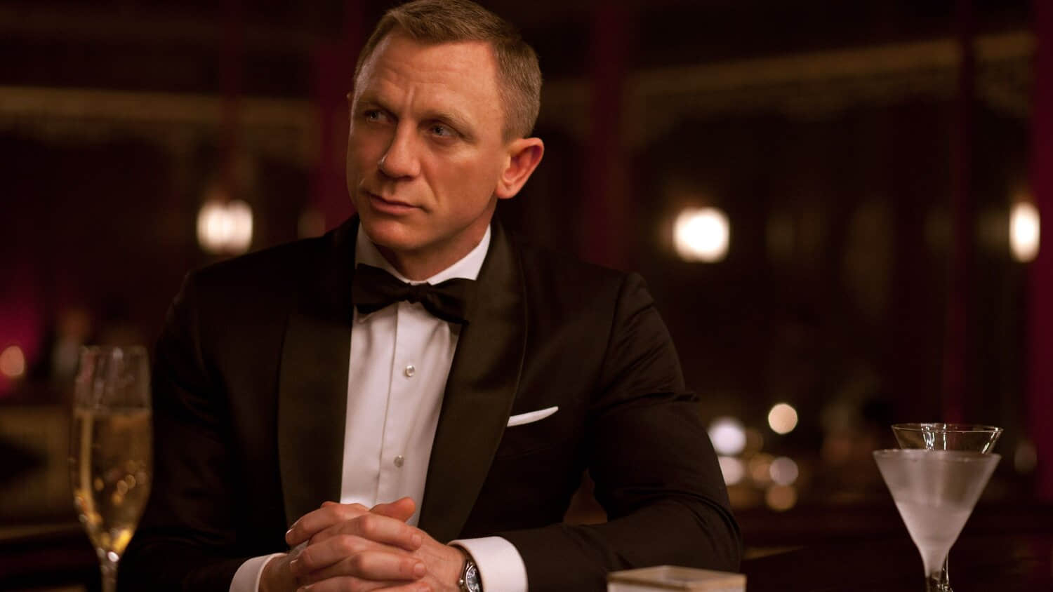 daniel-craig-as-james-bond-in-skyfall.jpeg