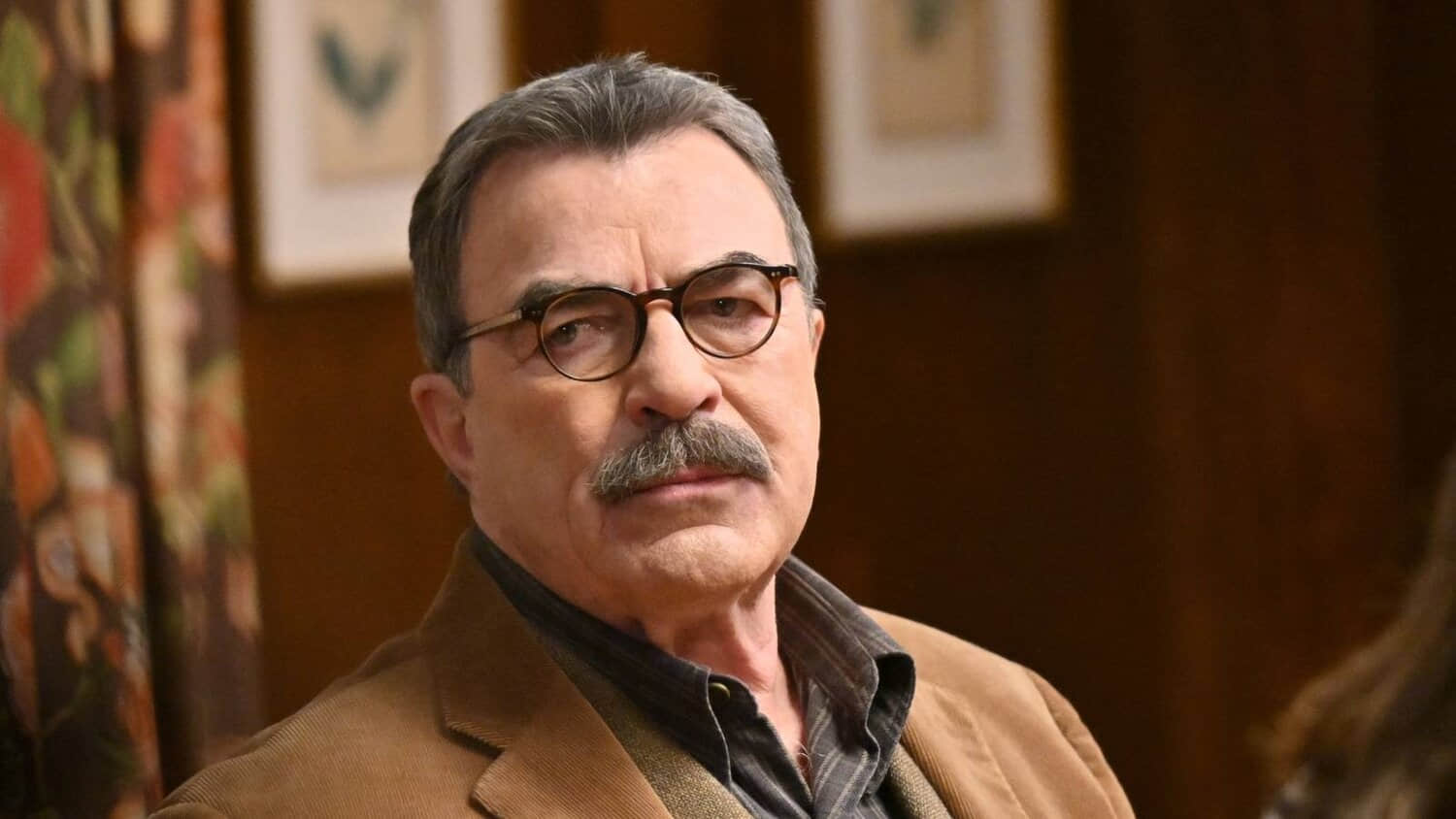 tom-selleck-as-frank-reagan-in-blue-bloods.jpeg