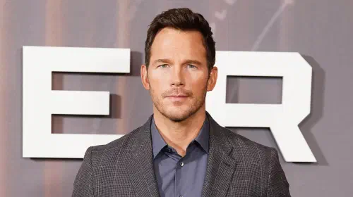 assets/chris-pratt-at-the-mercy-red-carpet-in-london.jpeg