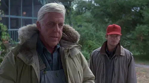 assets/pet-sematary-fred-gwynne-dale-midkiff-1989-stephen-king.jpeg