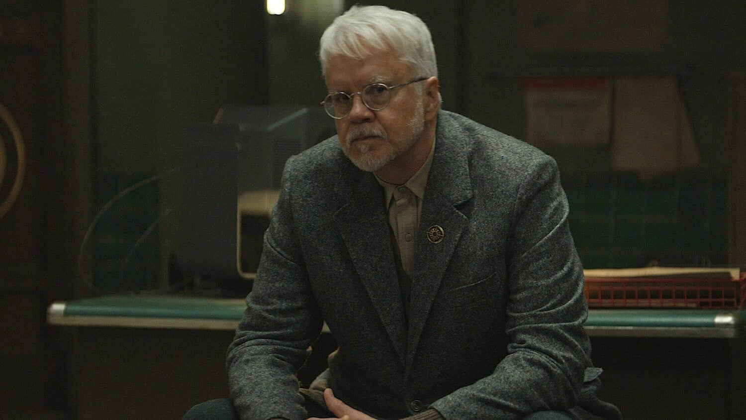 tim-robbins-in-silo-1.jpeg