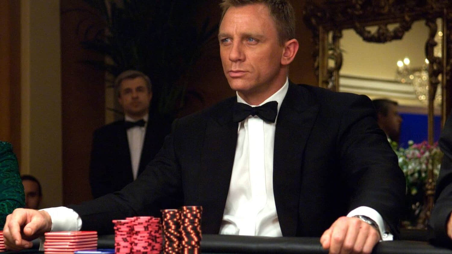 james-bond-playing-poker-in-casino-royale.jpeg
