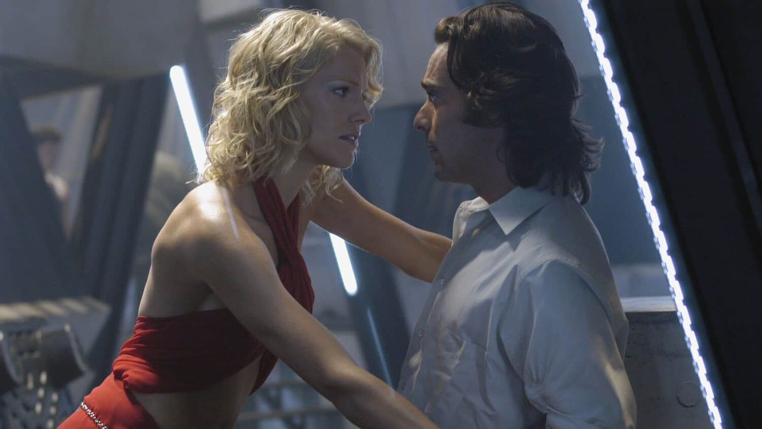 james-callis-and-tricia-helfer-in-battlestar-galactica.jpeg