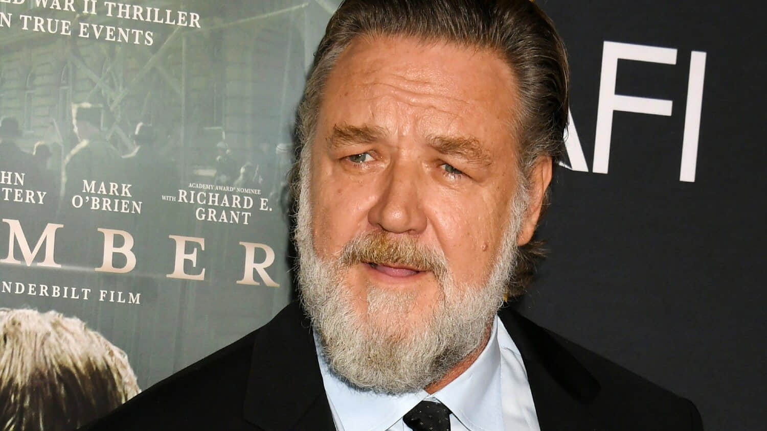 russell-crowe-at-the-premiere-of-nuremberg-red-carpet.jpeg