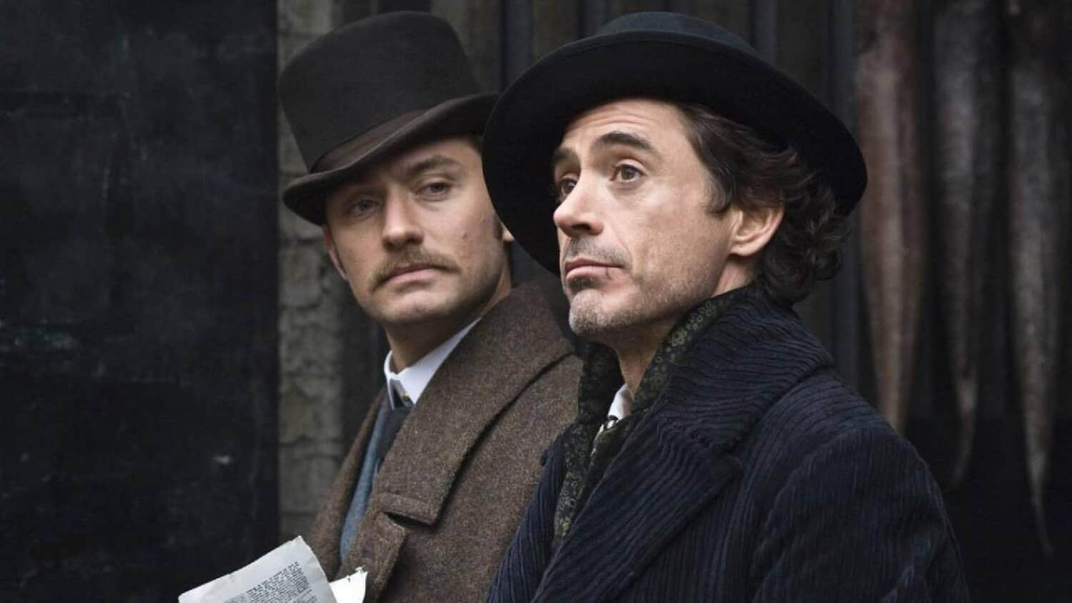 jude-law-and-robert-downey-jr-in-sherlock-holmes.jpeg