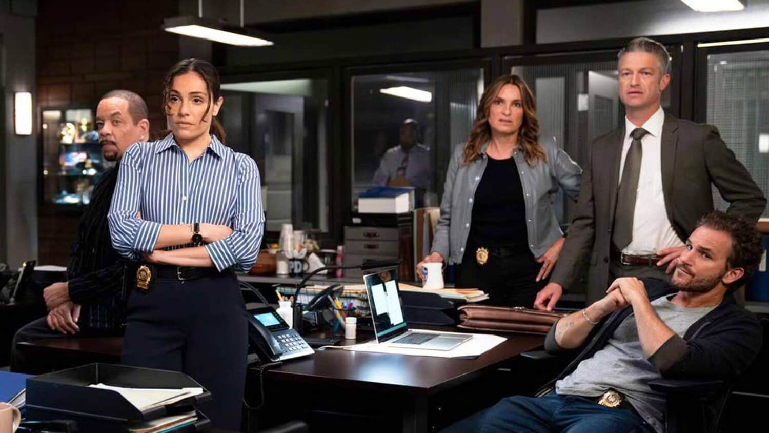 law-and-order-svu-cast.jpeg